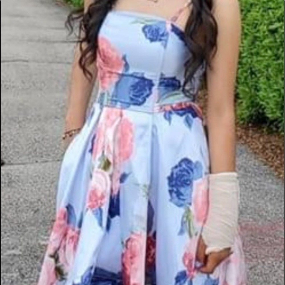 DRESS - Picture 2 of 3
